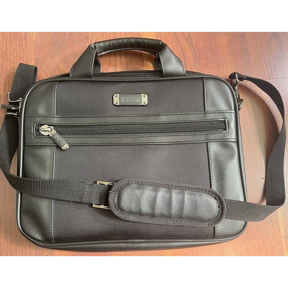 Kenneth Cole Reaction 13.5 X 10.5 X 2” Lightweight Laptop R Tech Business Bag - Picture 1 of 4